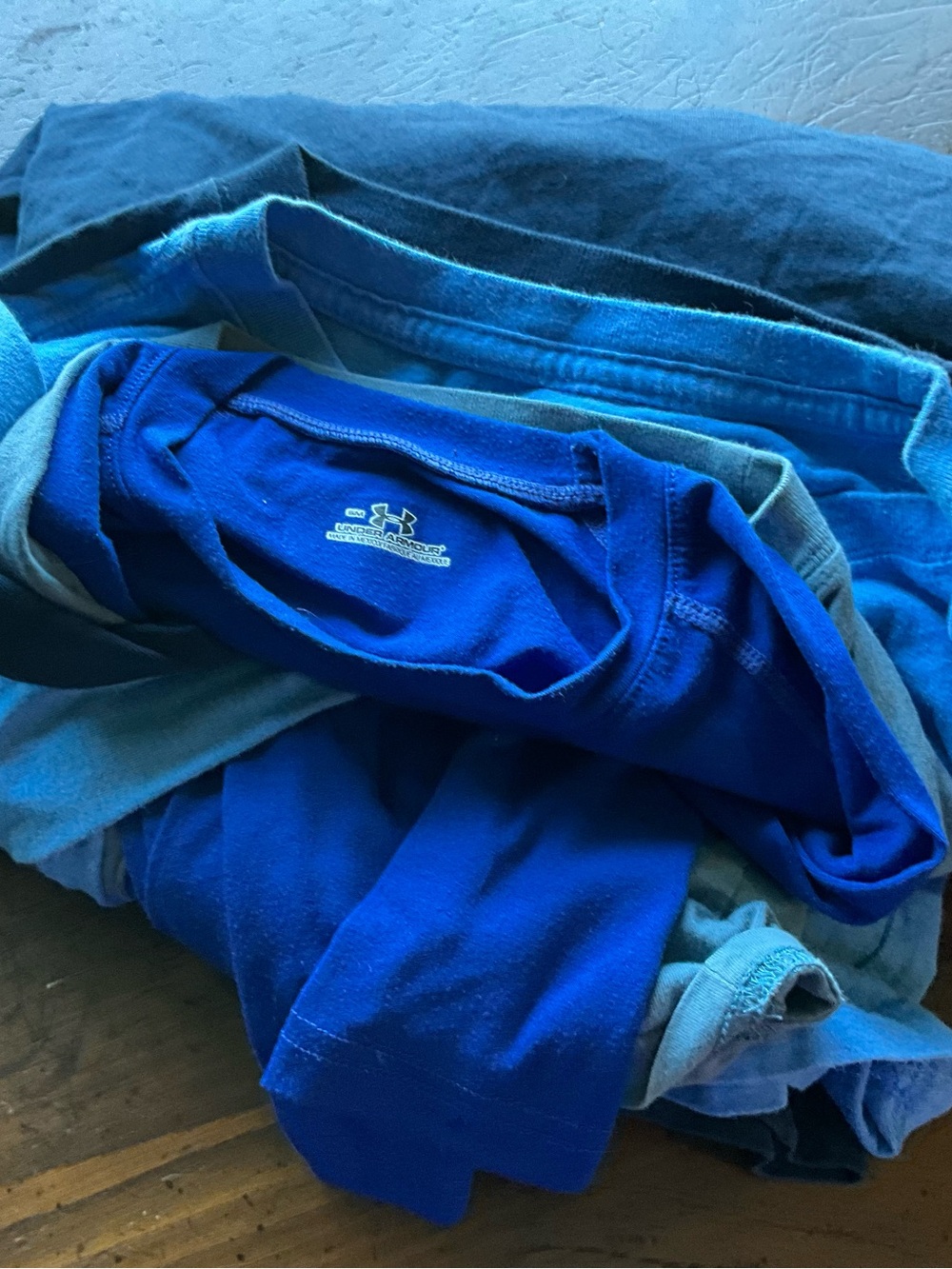 4 small LS tshirts